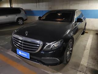 奔驰E级 E300L 2.0T 自动 时尚型 