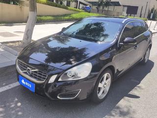 沃尔沃V60 T5 2.0T 自动 智雅版 