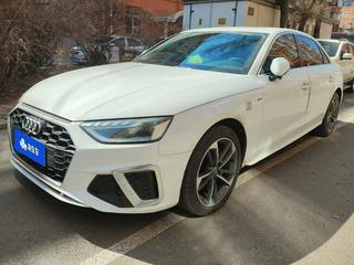 奥迪A4L 40TFSI 2.0T 自动 时尚动感型 