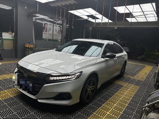 雅阁 1.5T 260TURBO幻夜·尊贵版 