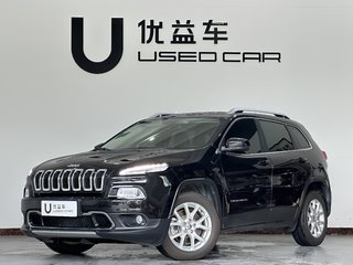 吉普自由光 2.0L 自动 优越版 