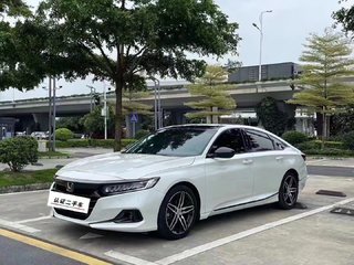 雅阁 1.5T 260TURBO幻夜·尊贵版 