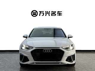 奥迪A4L 40TFSI 2.0T 自动 时尚动感型 