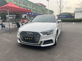 奥迪A3 35TFSI 1.4T 自动 时尚型Limousine 