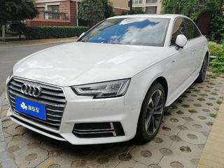 奥迪A4L 40TFSI 2.0T 自动 30周年运动型 