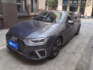 奥迪A4L 40TFSI 2.0T 自动 豪华动感型 