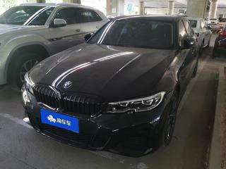 宝马3系 325Li 2.0T 自动 M运动曜夜套装 