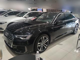 奥迪A6L 45TFSI 2.0T 自动 臻选动感型 