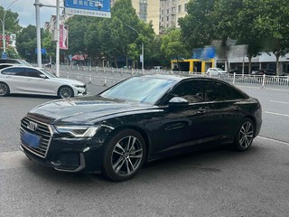 奥迪A6L 40TFSI 2.0T 自动 豪华致雅型 