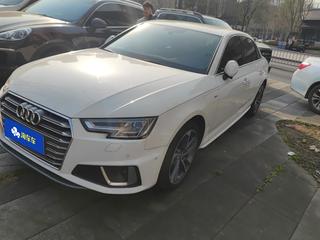 奥迪A4L 40TFSI 2.0T 自动 时尚型 