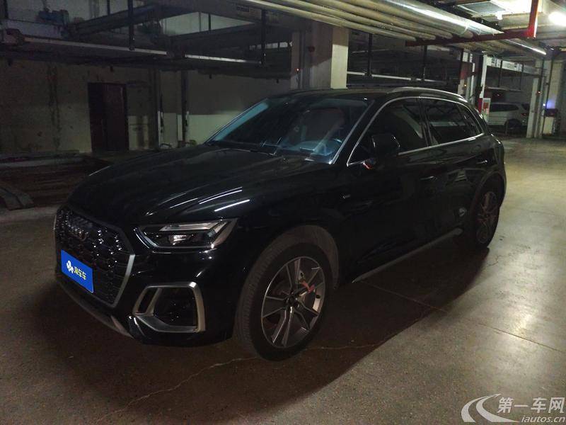 奥迪Q5L 40TFSI 2022款 2.0T 自动 改款豪华动感型 (国Ⅵ) 