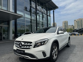 奔驰GLA 200 1.6T 自动 动感型 