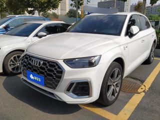 奥迪Q5L 45TFSI 2.0T 自动 豪华动感型 