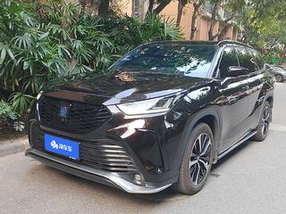 丰田皇冠陆放 2.5L 