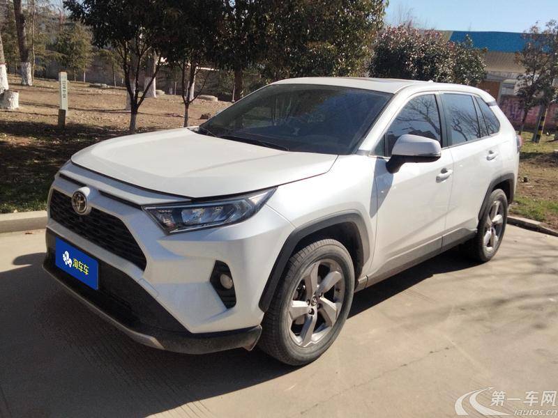 丰田RAV4 2021款 2.0L 自动 前驱 风尚PLUS版 (国Ⅵ) 