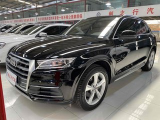 奥迪Q5L 40TFSI 2.0T 自动 荣享进取型 