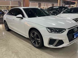 奥迪A4L 40TFSI 2.0T 自动 豪华动感型 