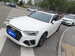 奥迪A4L 40TFSI 2.0T 自动 时尚动感型 