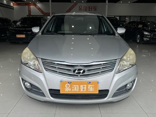 现代悦动 1.6L 自动 舒适型 