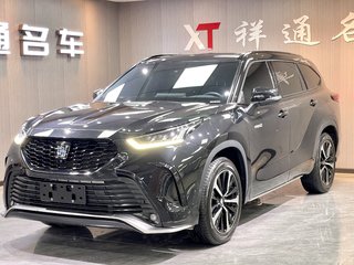 丰田皇冠陆放 2.5L 自动 尊贵版 