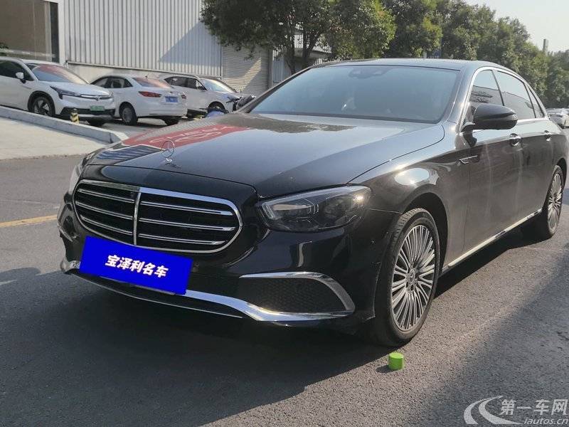 奔驰E级 E300L 2021款 2.0T 自动 汽油 尊贵型 (国Ⅵ) 