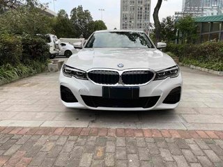 宝马3系 325Li 2.0T 自动 改款M运动套装 