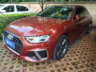 奥迪A4L 40TFSI 2.0T 自动 时尚动感型 