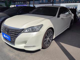 丰田皇冠 2.0T 