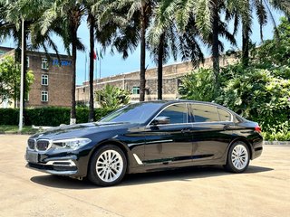 宝马5系 530Li 2.0T 自动 领先型M运动套装 