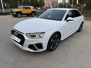 奥迪A4L 40TFSI 2.0T 自动 时尚动感型 