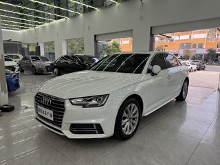 奥迪A4L 40TFSI 2.0T 自动 进取型 