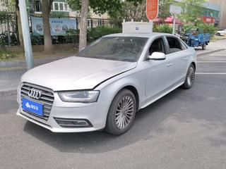 奥迪A4L 35TFSI 2.0T 自动 舒适型 