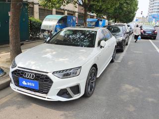 奥迪A4L 40TFSI 2.0T 自动 时尚动感型 