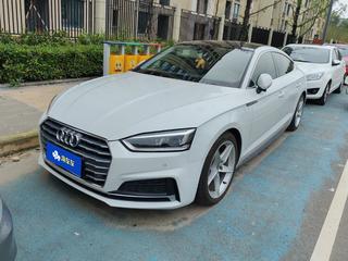 奥迪A5掀背 40TFSI 2.0T 自动 时尚型 