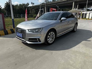 奥迪A4L 40TFSI 2.0T 自动 进取型 