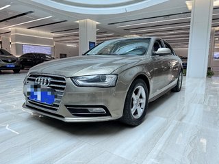 奥迪A4L 35TFSI 2.0T 自动 舒适型 