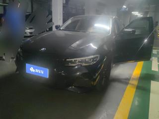 宝马3系 325i 2.0T 自动 M运动曜夜套装 