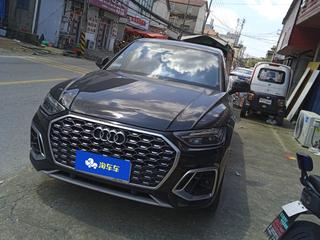 奥迪Q5L Sportback 40TFSI 2.0T 自动 时尚型 