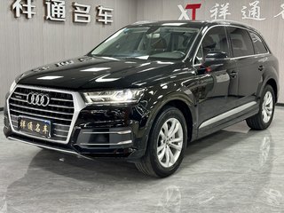 奥迪Q7 45 3.0T 自动 技术型 