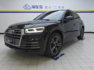 奥迪Q5L 40TFSI 2.0T 自动 荣享时尚型 