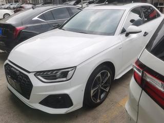 奥迪A4L 40TFSI 2.0T 自动 时尚动感型 