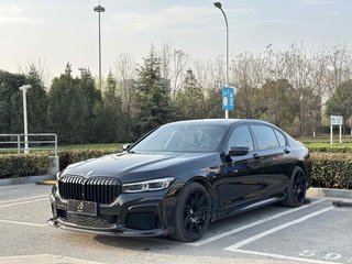 宝马7系 740Li 3.0T 自动 领先型M运动套装 