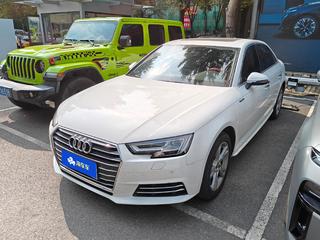 奥迪A4L 40TFSI 2.0T 自动 plus进取型 