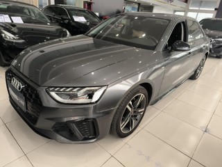 奥迪A4L 40TFSI 2.0T 自动 豪华动感型 