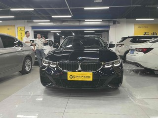 宝马3系 320Li 2.0T 自动 M运动套装 