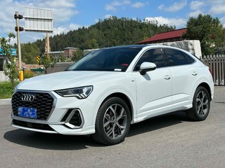 奥迪Q3 Sportback 40TFSI 2.0T 自动 时尚型 