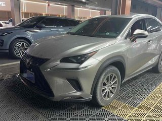 雷克萨斯NX 200 2.0L 自动 锋尚版 