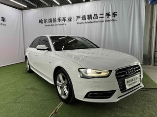 奥迪A4L 45TFSI 2.0T 自动 个性运动型 