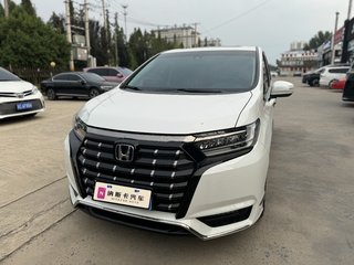 艾力绅 2.0L 豪华版 