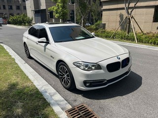 宝马5系 525Li 2.0T 自动 豪华设计套装 